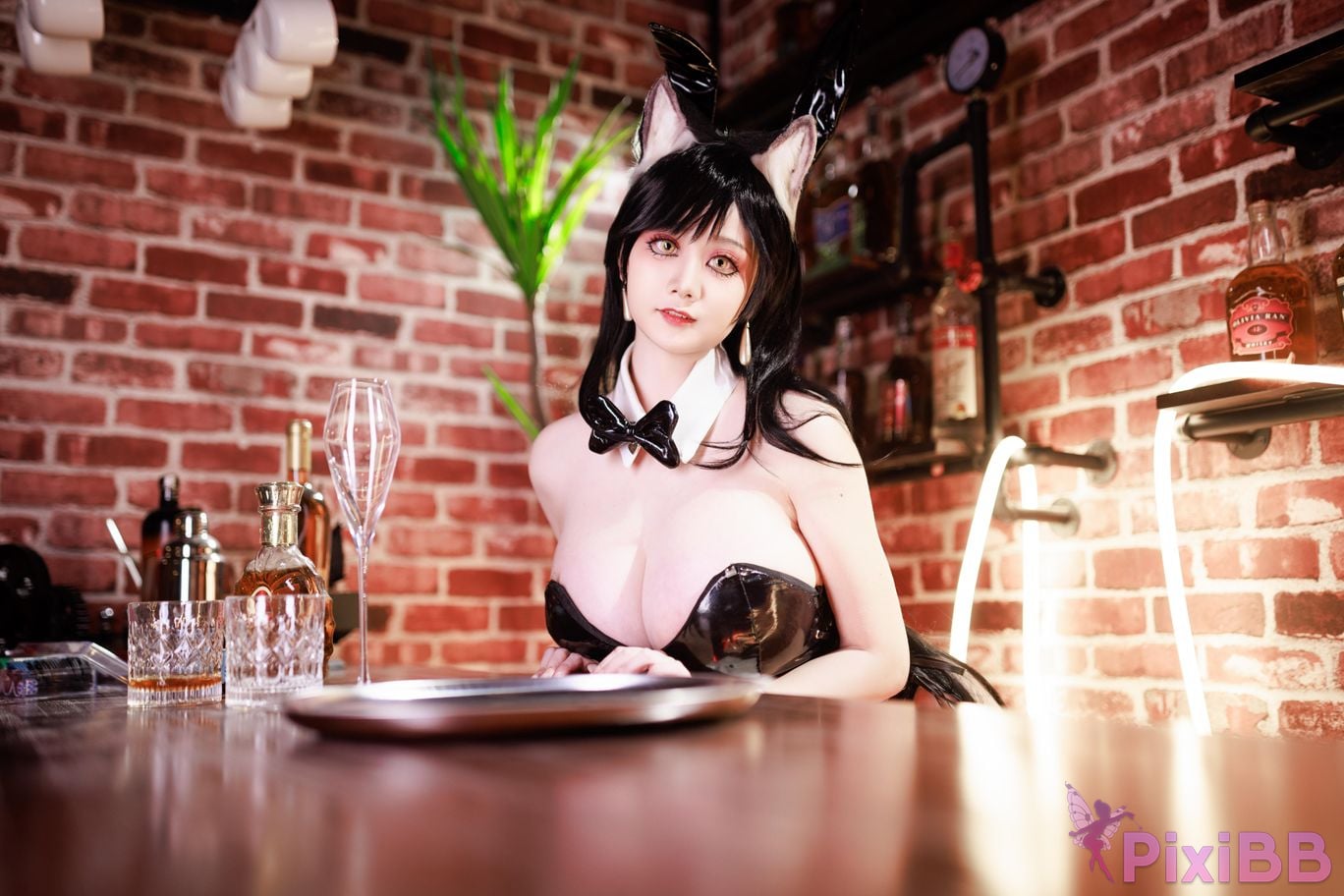 Cosplayer A Xuexue azur lane Atago bunny girl PixiBB.COM 008