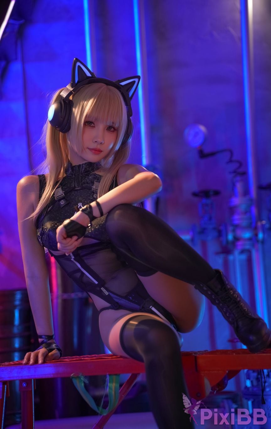 Cosplayer Neko Weiwei cybercat PixiBB.COM 015