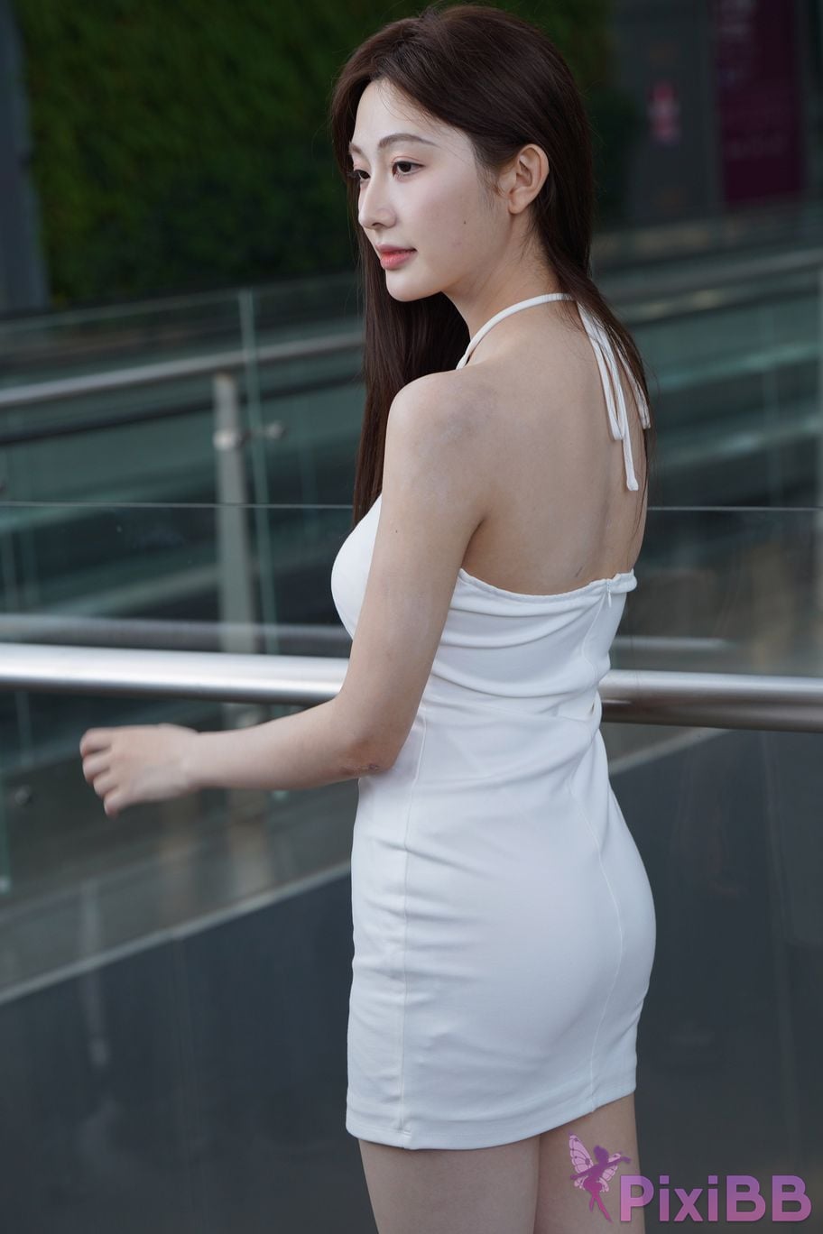 Featured Street Photography Works No.5772 Your little white moonlight raindrops PixiBB.COM 028