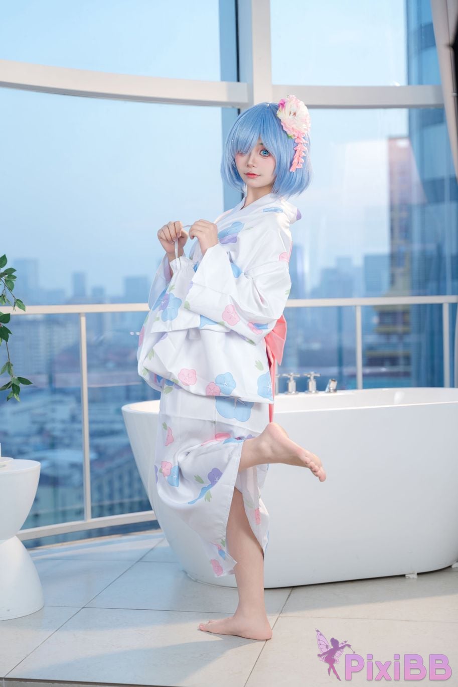 Cosplayer Tomoko Kyodaiou Life in another world from scratch Rem Kimono PixiBB.COM 006