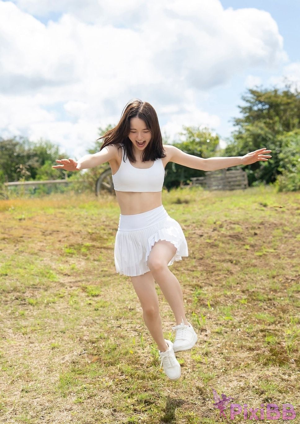 Japanese Idol Arisa Sakamaki Active Alissa Spisan gravure photo book PixiBB.COM 003