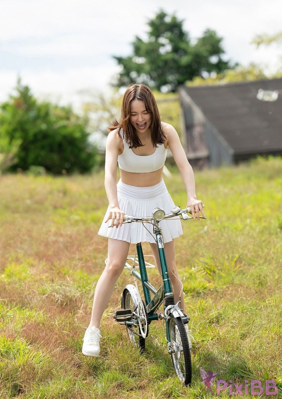 Japanese Idol Arisa Sakamaki Active Alissa Spisan gravure photo book PixiBB.COM 009