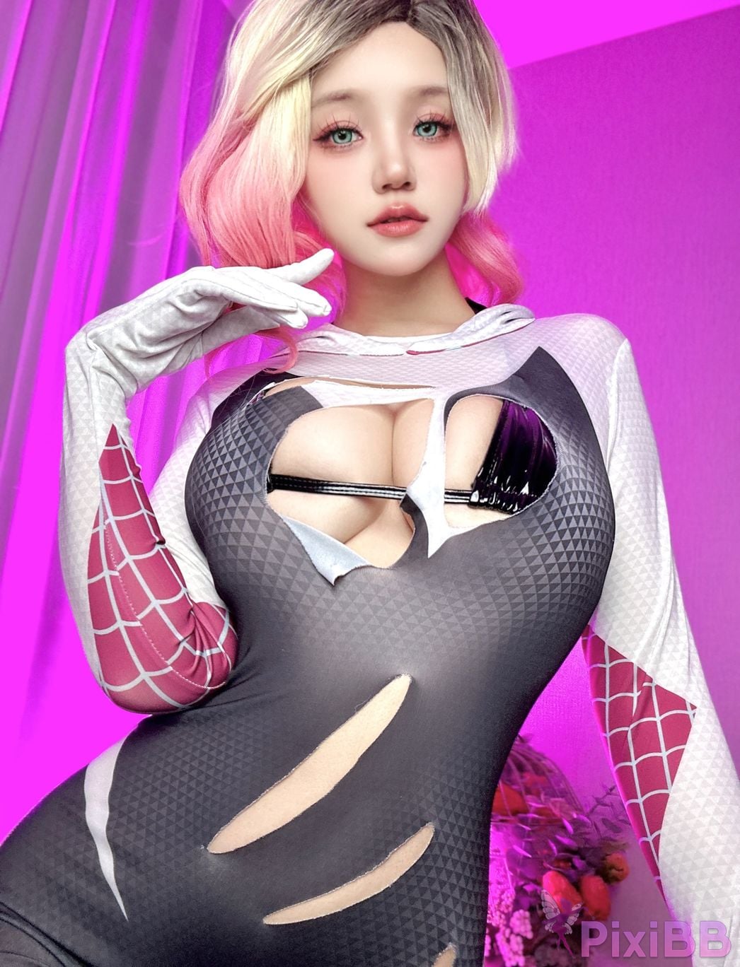 Coser w No.061 Spider Gwen PixiBB.COM 001