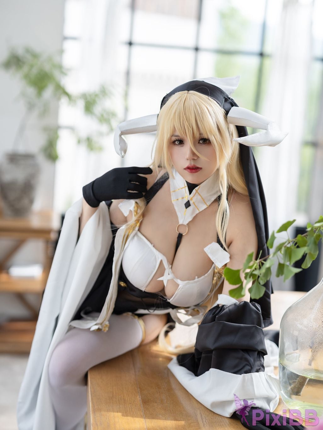 Coser w No.046 Patreon May 2023 PixiBB.COM 081