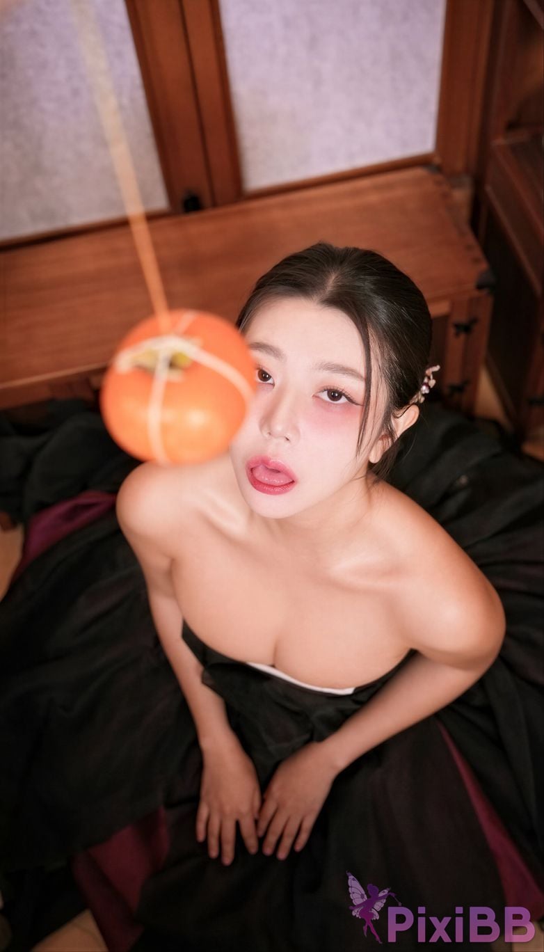 AI Enhanced AIRPLANETIME Yuni A Shallow Old fashioned Woman PixiBB.COM 071