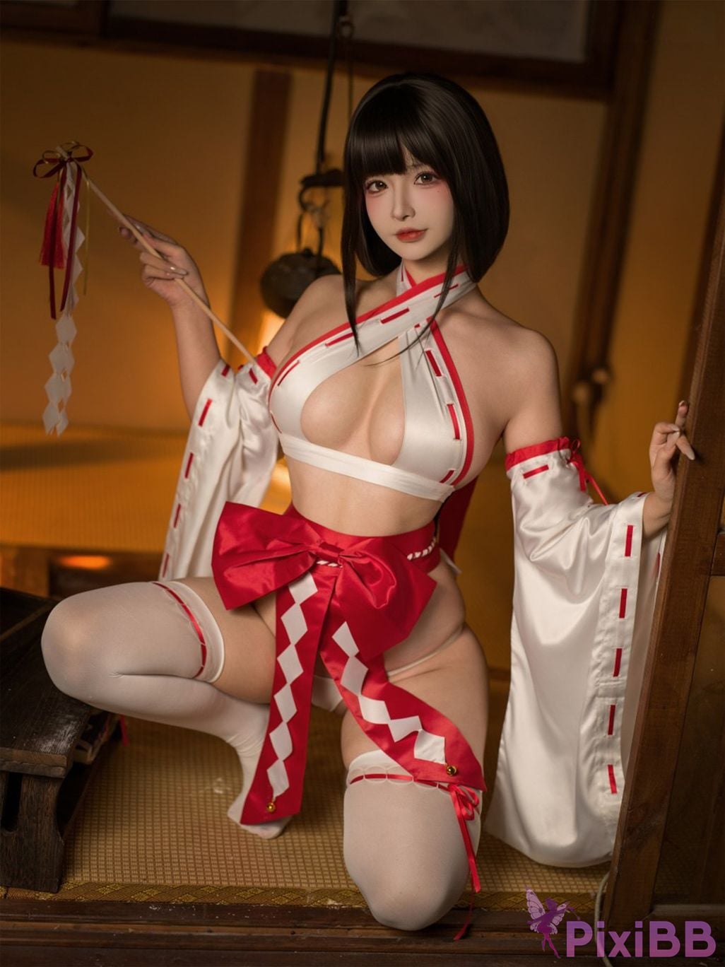 Cosplayer yuuhui Yuhui The Trial of Kagura Miko PixiBB.COM 002