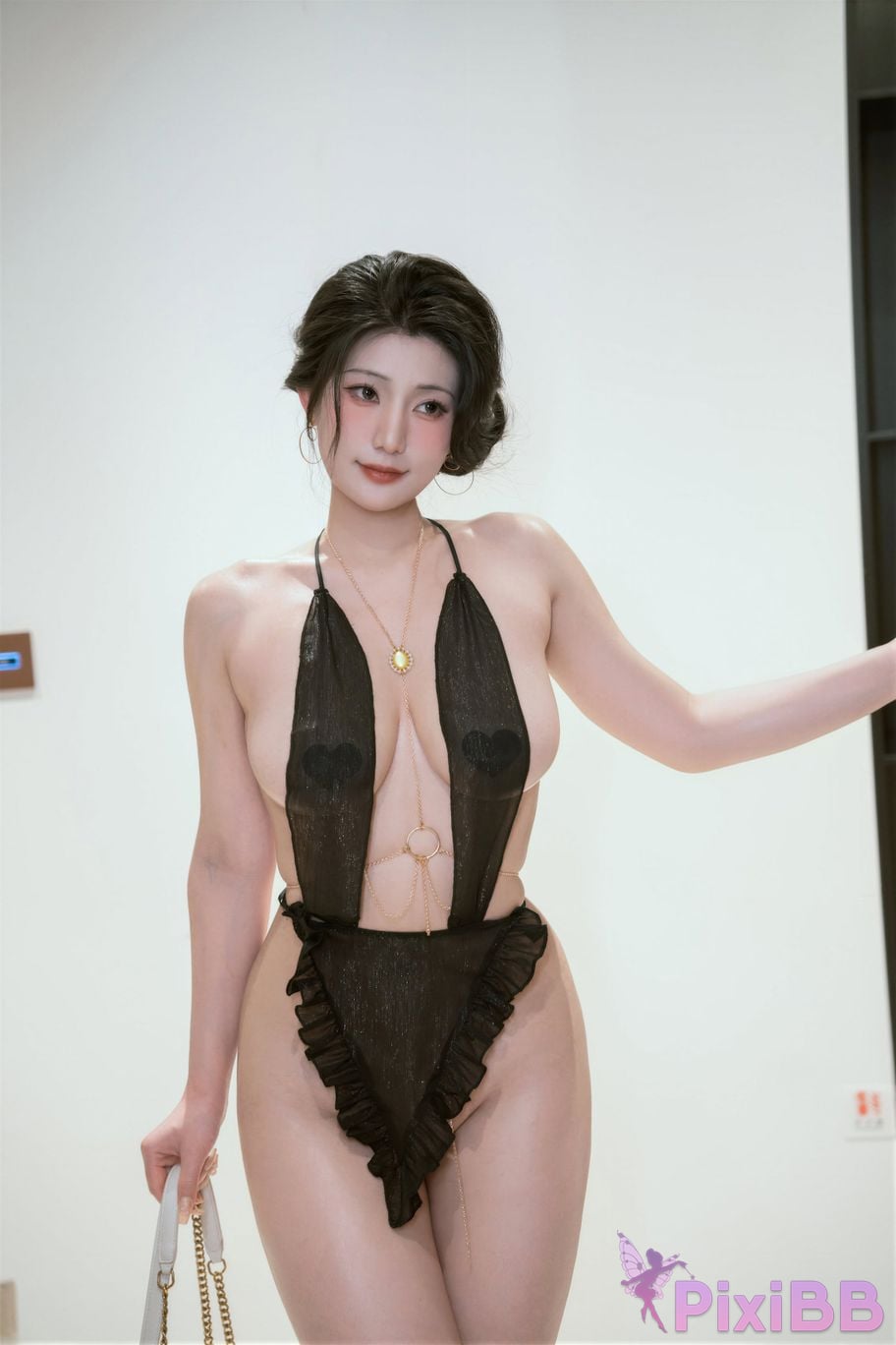 Cosplayer Xinglan is Lanlan and her name Lanmei. Miyamae Shiho PixiBB.COM 014