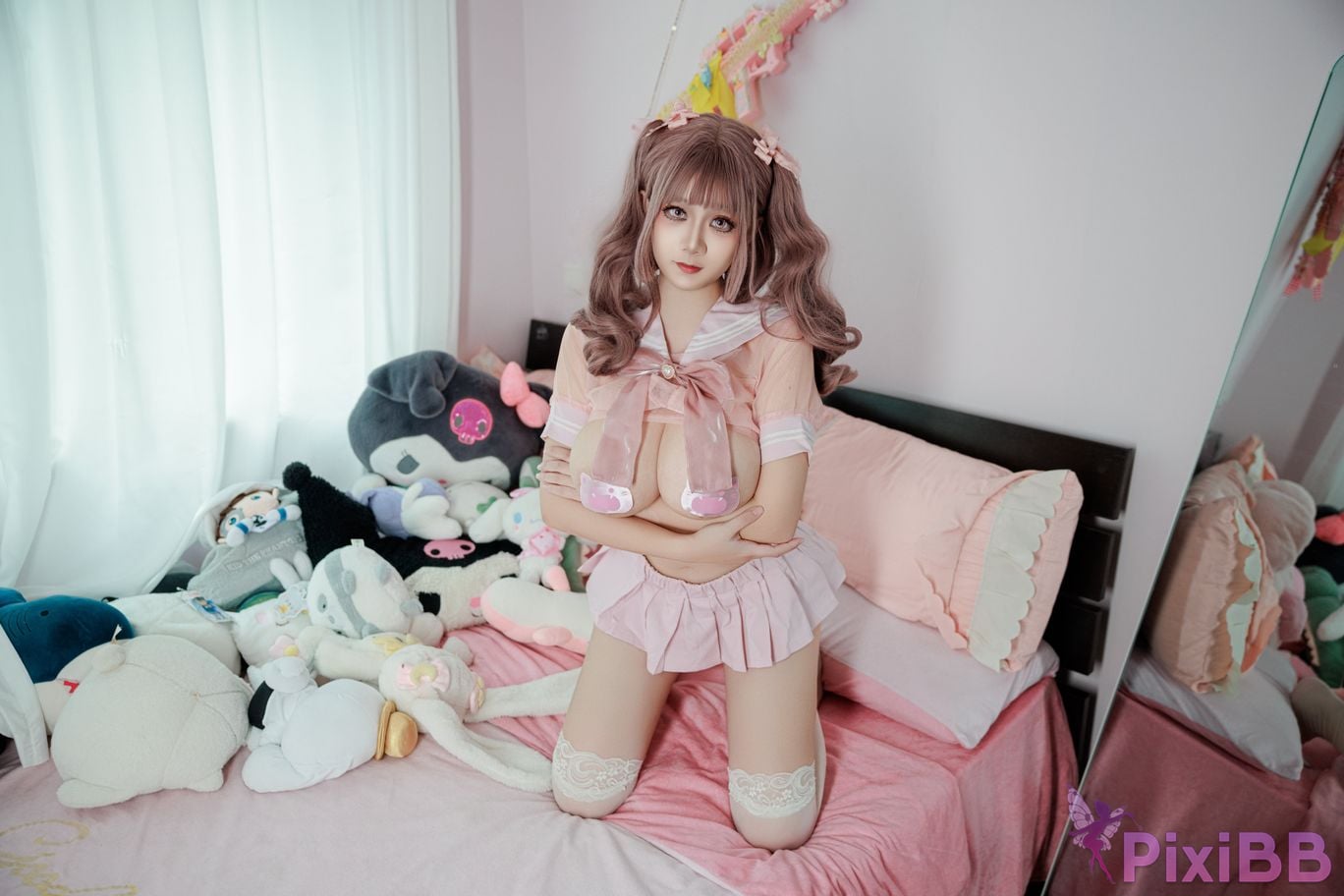 Cosplayer A Xuexue pink girl PixiBB.COM 036