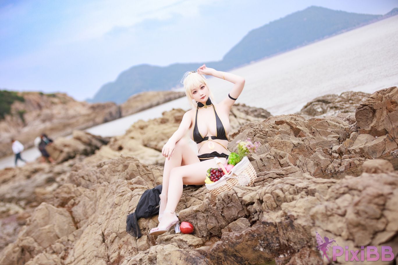 Cosplayer A Xuexue Heizhen swimsuit PixiBB.COM 001
