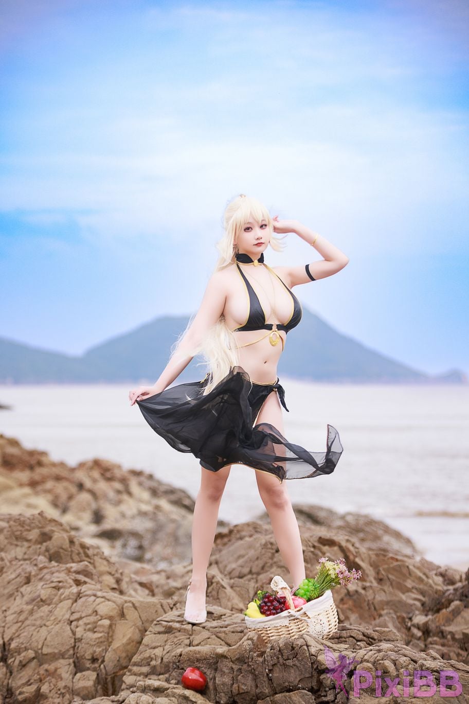 Cosplayer A Xuexue Heizhen swimsuit PixiBB.COM 002
