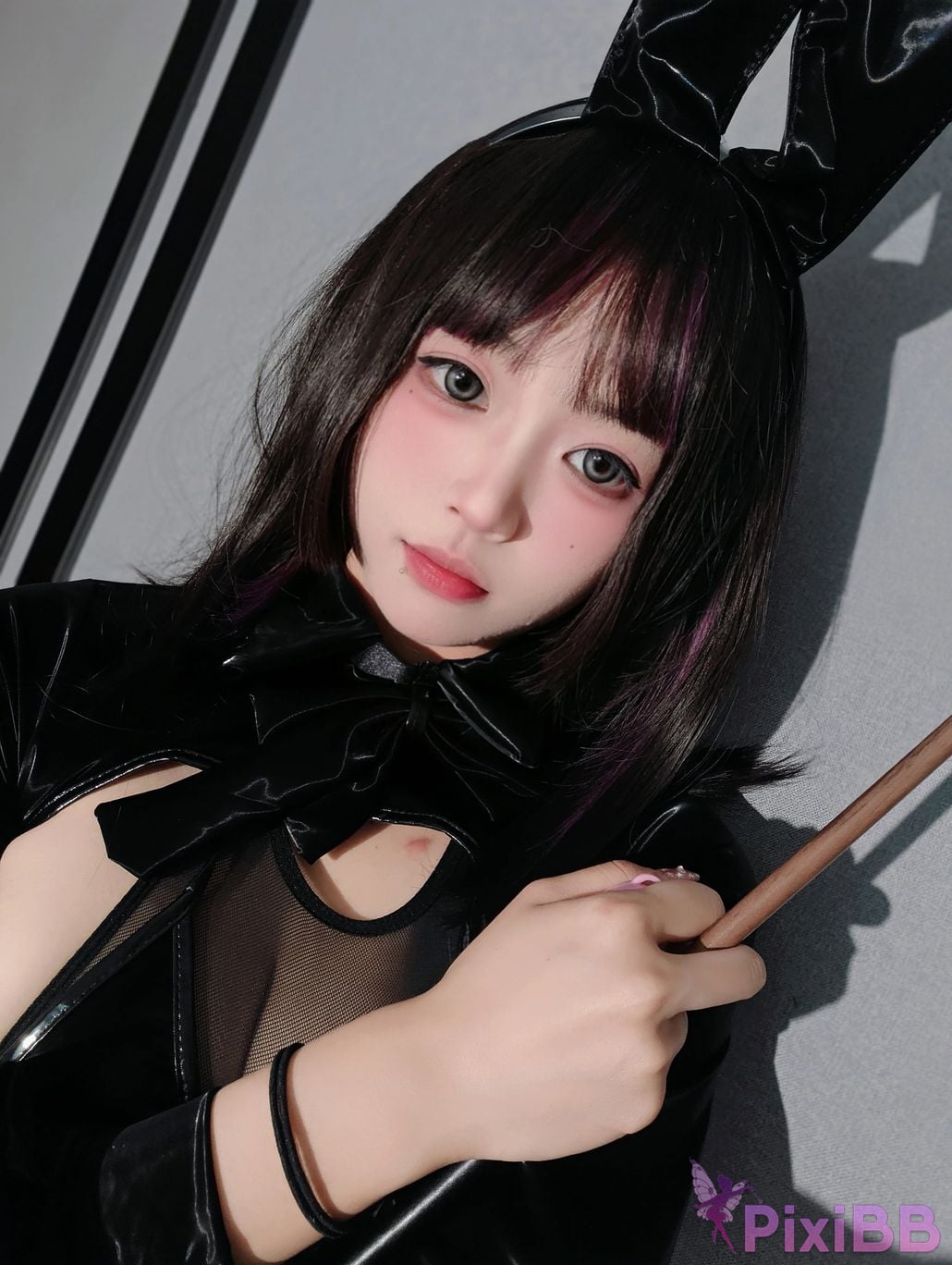 Cosplayer Mochi is delicious magician bunny girl PixiBB.COM 006