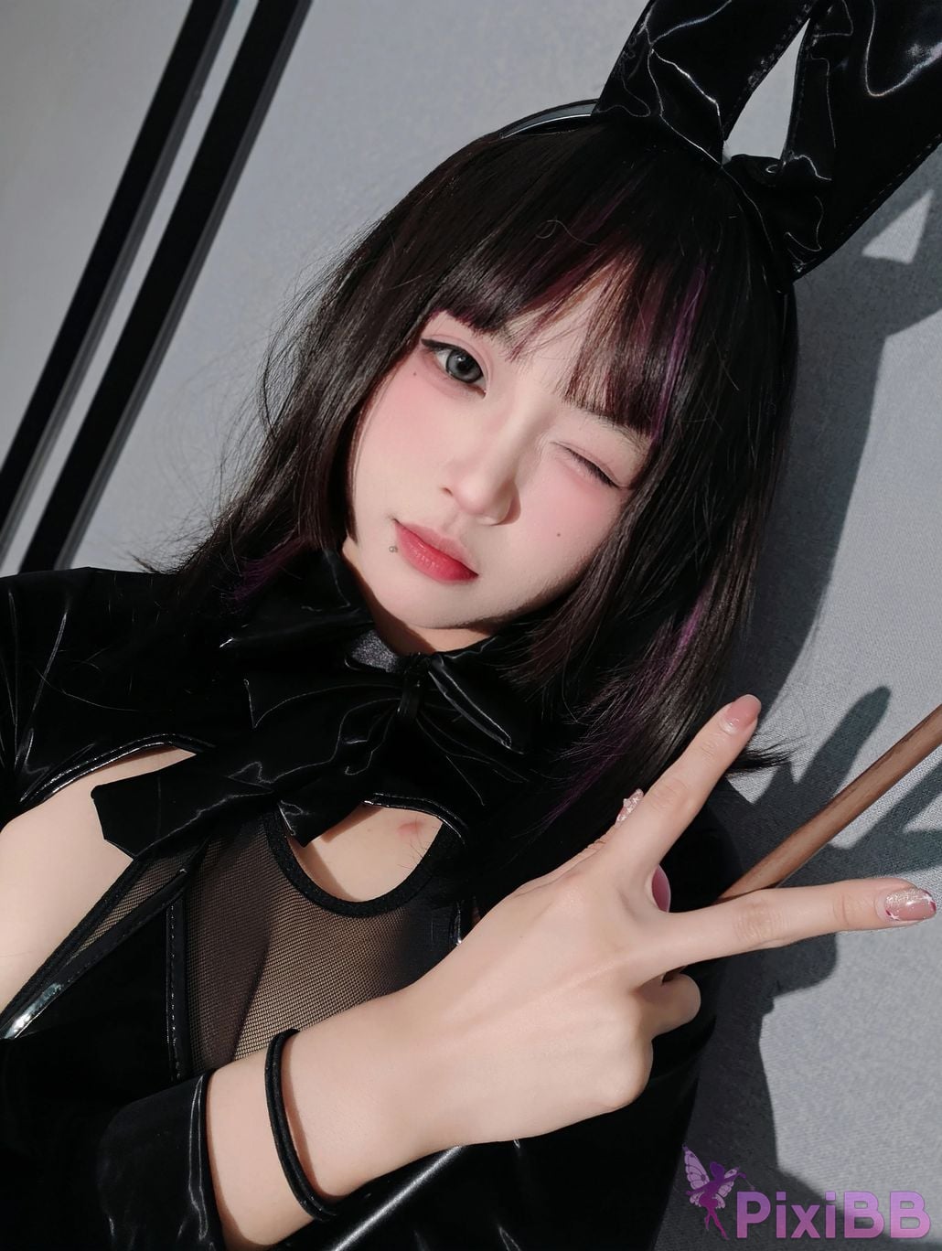 Cosplayer Mochi is delicious magician bunny girl PixiBB.COM 007