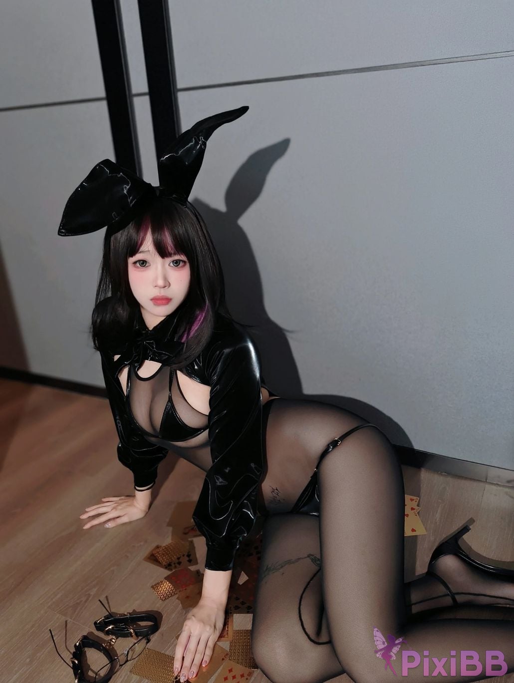 Cosplayer Mochi is delicious magician bunny girl PixiBB.COM 011