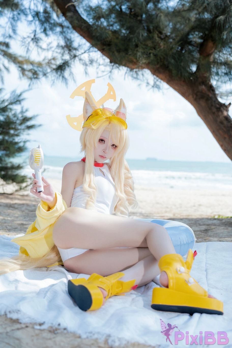 Cosplayer vector fish Blue Archive Lily Garden Shengya swimsuit PixiBB.COM 039