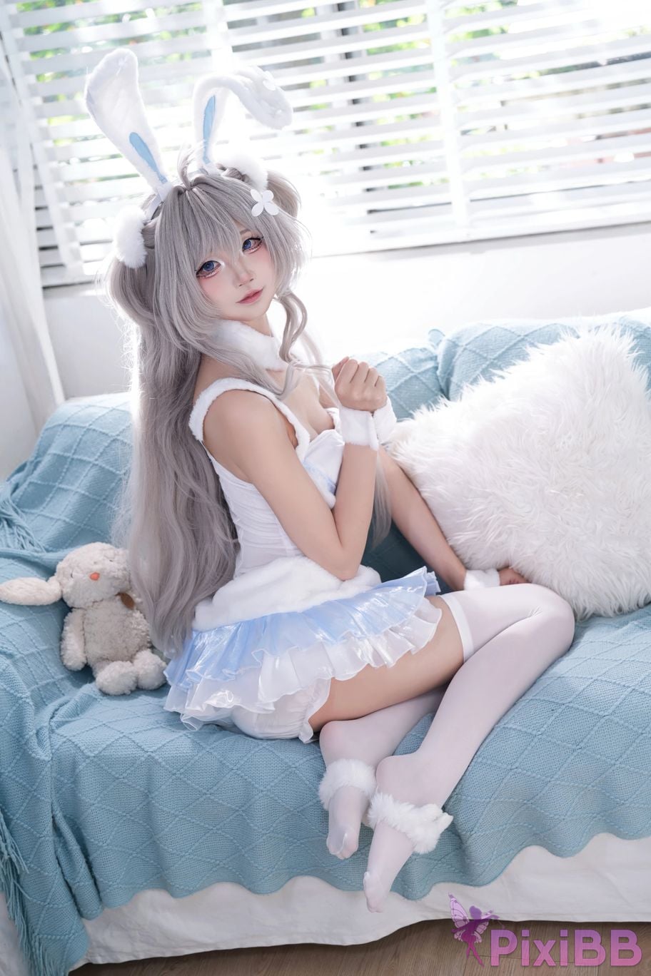 Cosplayer Five more ghosts azur lane sea breeze Pajama Bunny PixiBB.COM 003