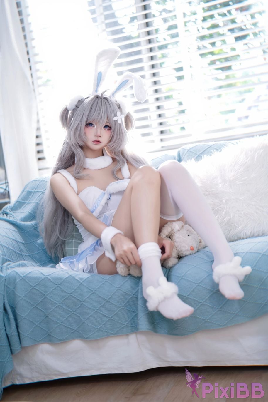Cosplayer Five more ghosts azur lane sea breeze Pajama Bunny PixiBB.COM 004