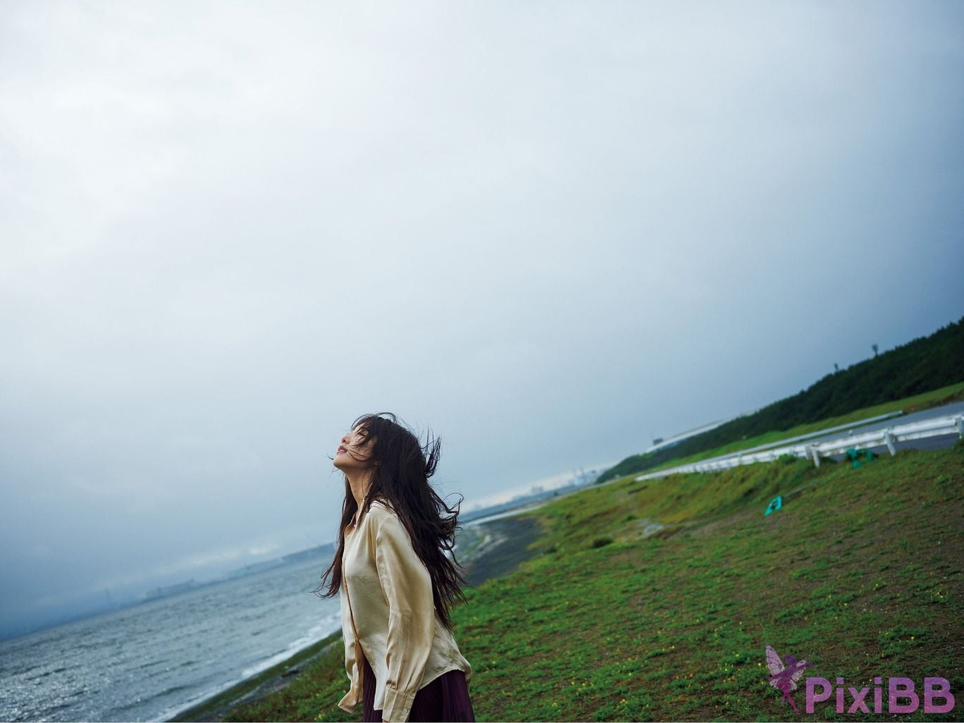 Japanese Idol Yokono Sumire Zero distance in a suite LOVE PARADE digital photo book PixiBB.COM 002