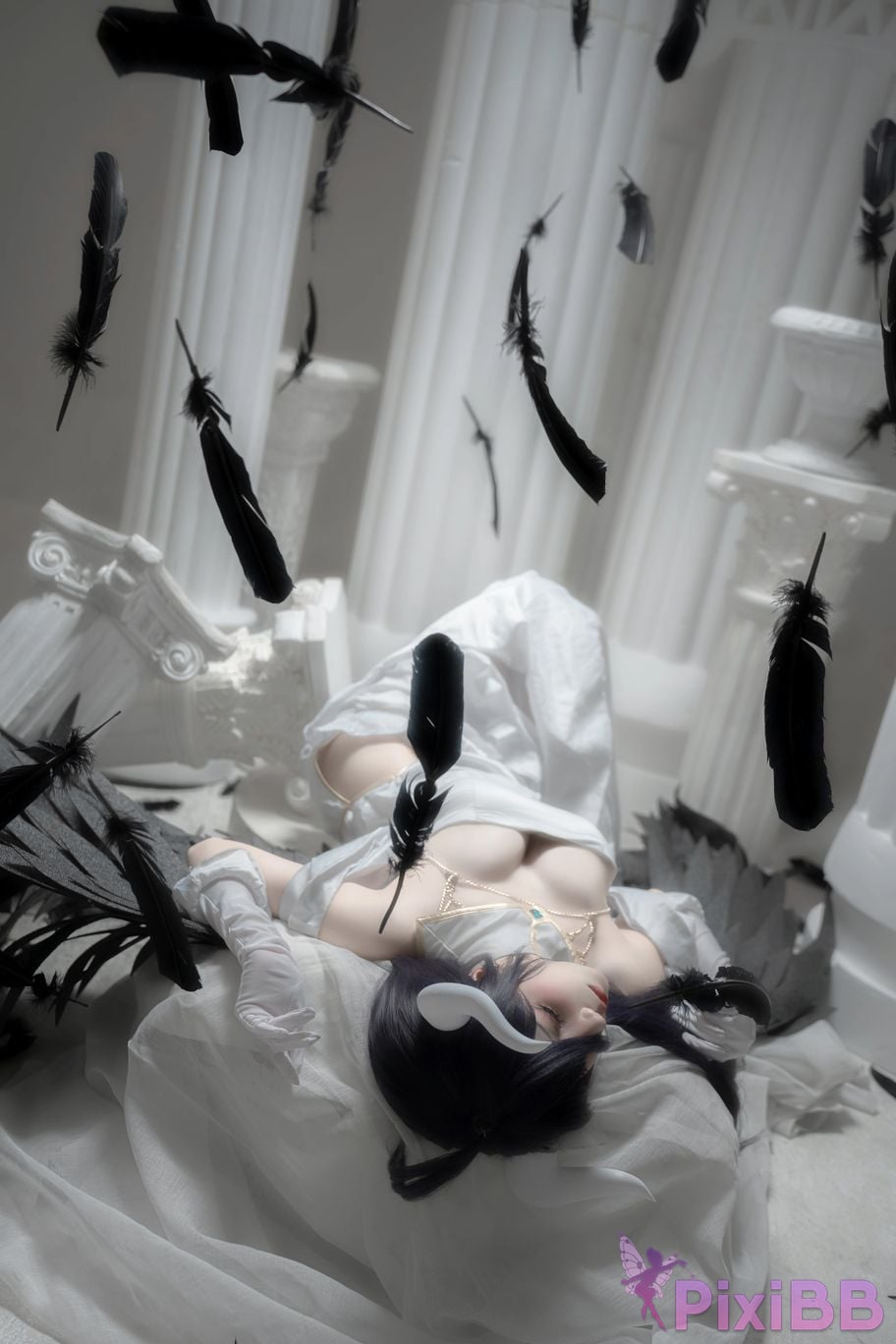 Cosplayer Zhiyue Etsu ko Overlord Albedo PixiBB.COM 002