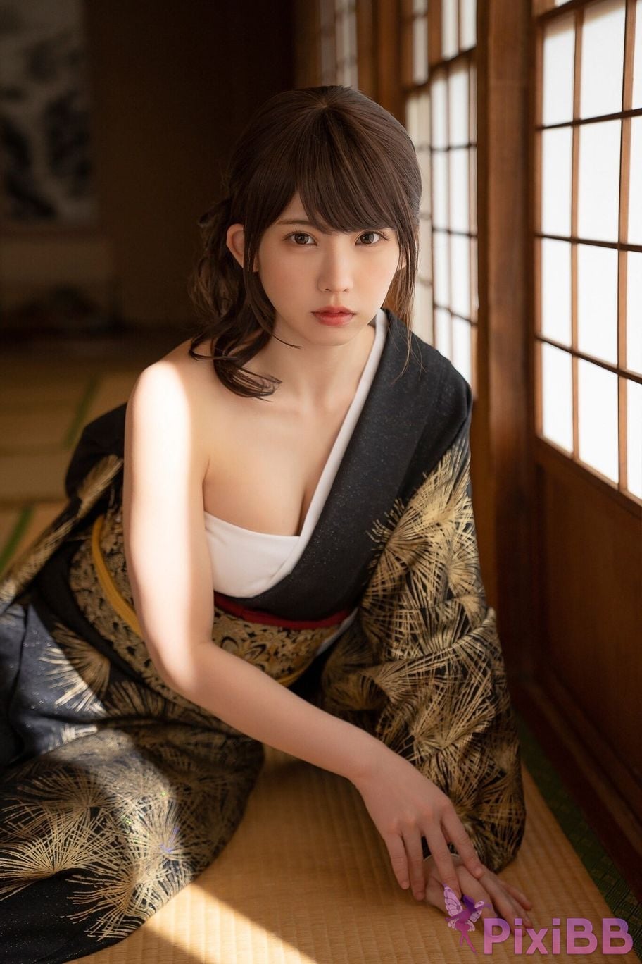 Japanese Idol Enako Picture scroll of beautiful women moon change jigra PixiBB.COM 008
