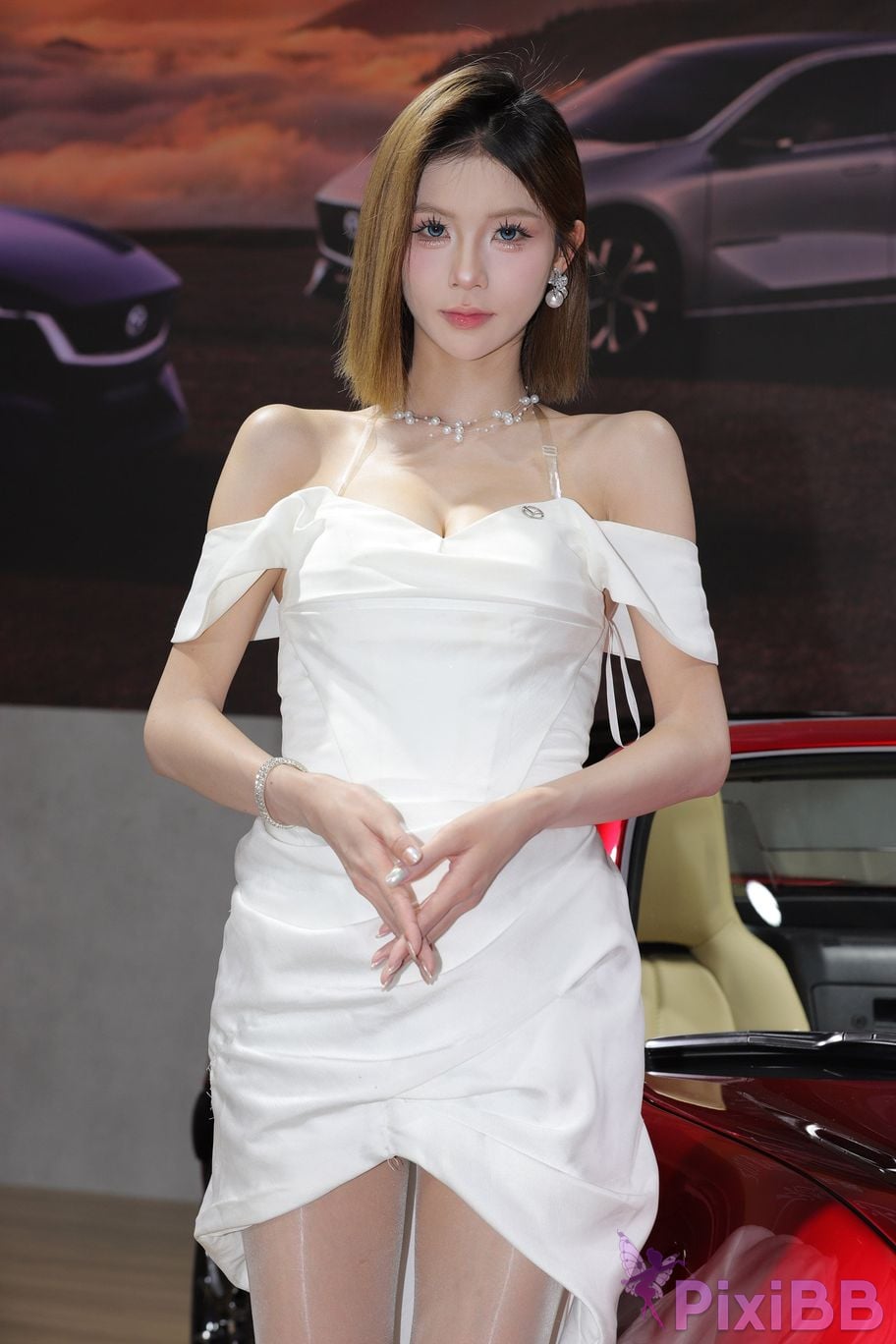 Featured Street Photography Works No.5789 Oil silk white skirt Yiyi sauce PixiBB.COM 191