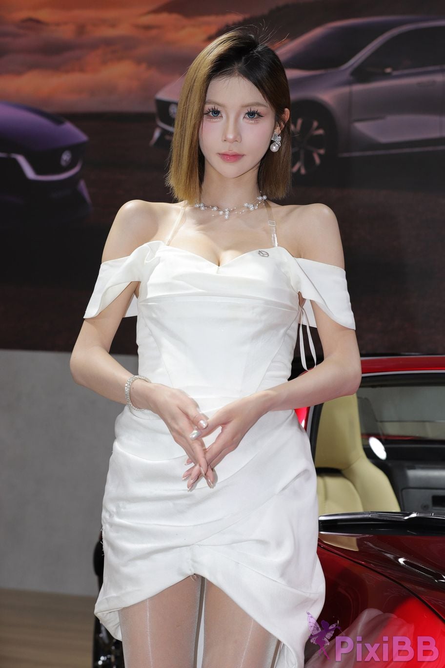 Featured Street Photography Works No.5789 Oil silk white skirt Yiyi sauce PixiBB.COM 192