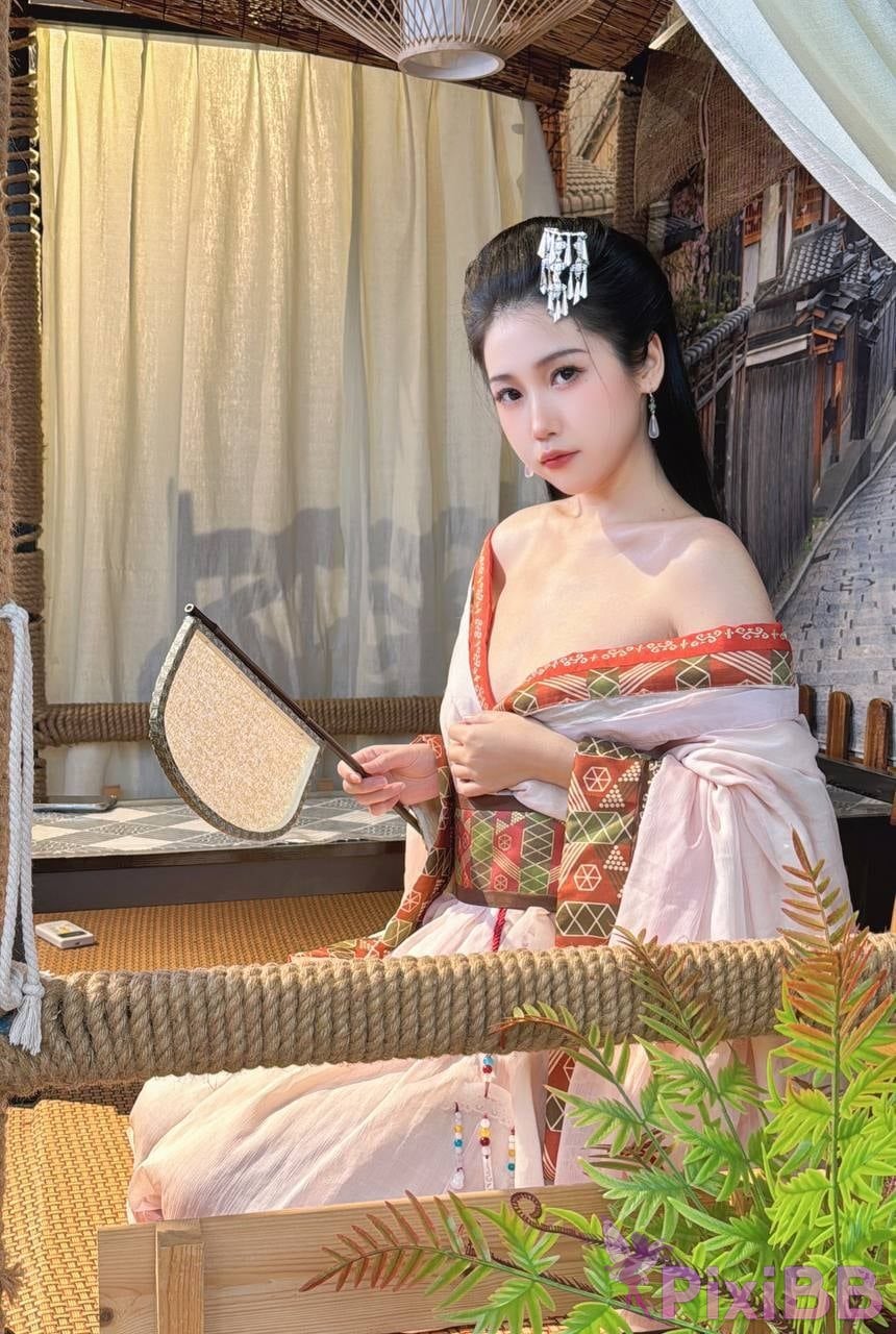 OtherXXX dumb cat m B Standing Silk Feet Royal Sister Goddess Contrast the ancient style of Hanfu coser Captains Benefits PixiBB.COM 077