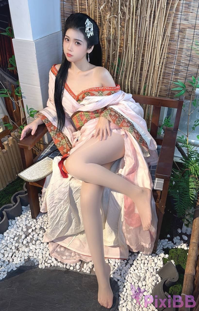 OtherXXX dumb cat m B Standing Silk Feet Royal Sister Goddess Contrast the ancient style of Hanfu coser Captains Benefits PixiBB.COM 091