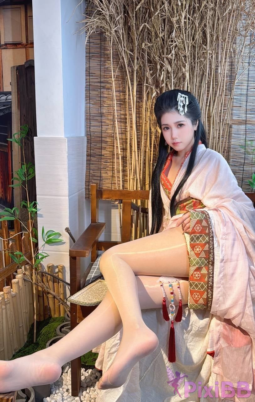 OtherXXX dumb cat m B Standing Silk Feet Royal Sister Goddess Contrast the ancient style of Hanfu coser Captains Benefits PixiBB.COM 111