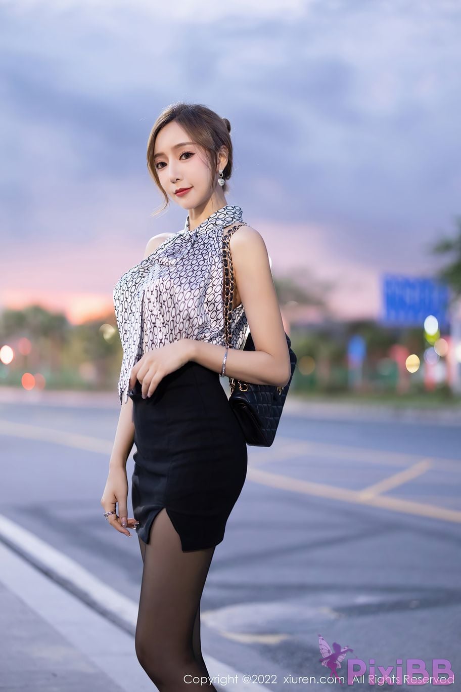 XIUREN No.5325 Yanni Wang Xin Yao PixiBB.COM 002