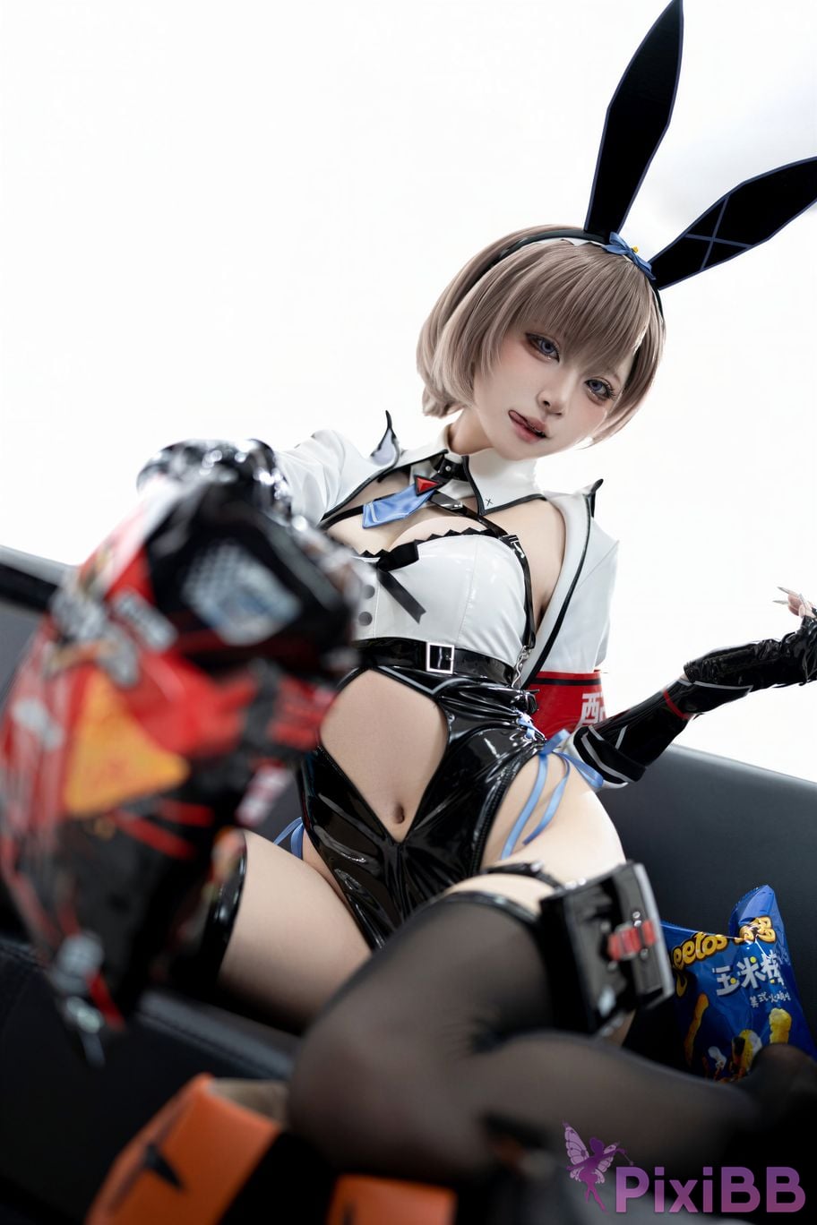 Cosplayer Zhiyue Etsu ko Takeaway Rabbit PixiBB.COM 010