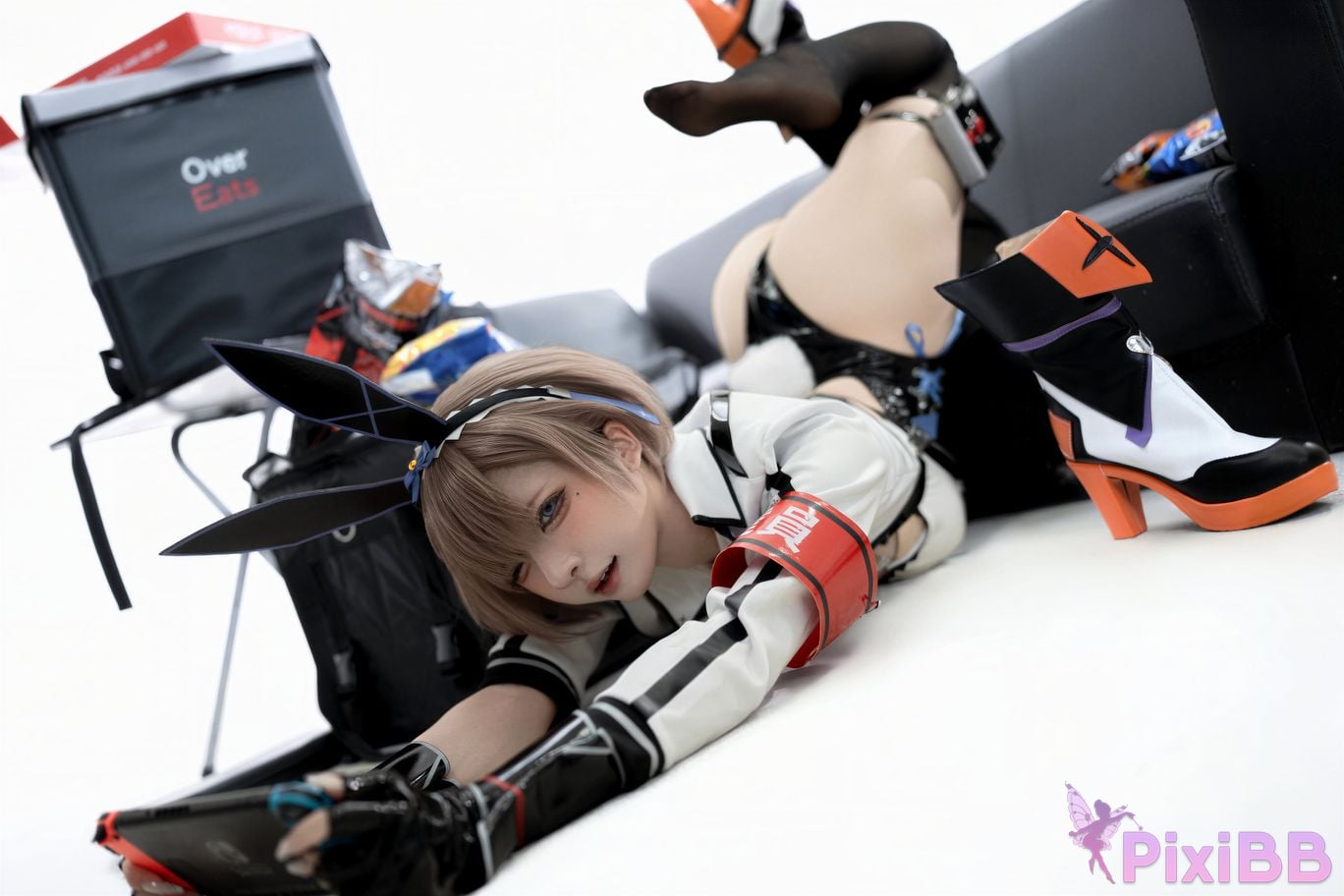 Cosplayer Zhiyue Etsu ko Takeaway Rabbit PixiBB.COM 035