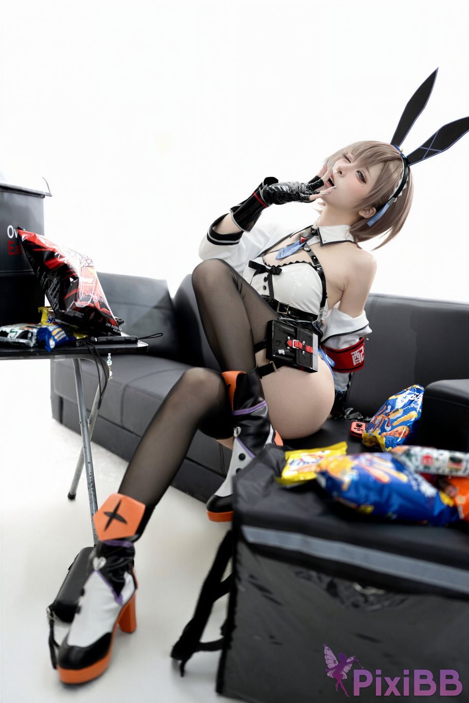 Cosplayer Zhiyue Etsu ko Takeaway Rabbit PixiBB.COM 056