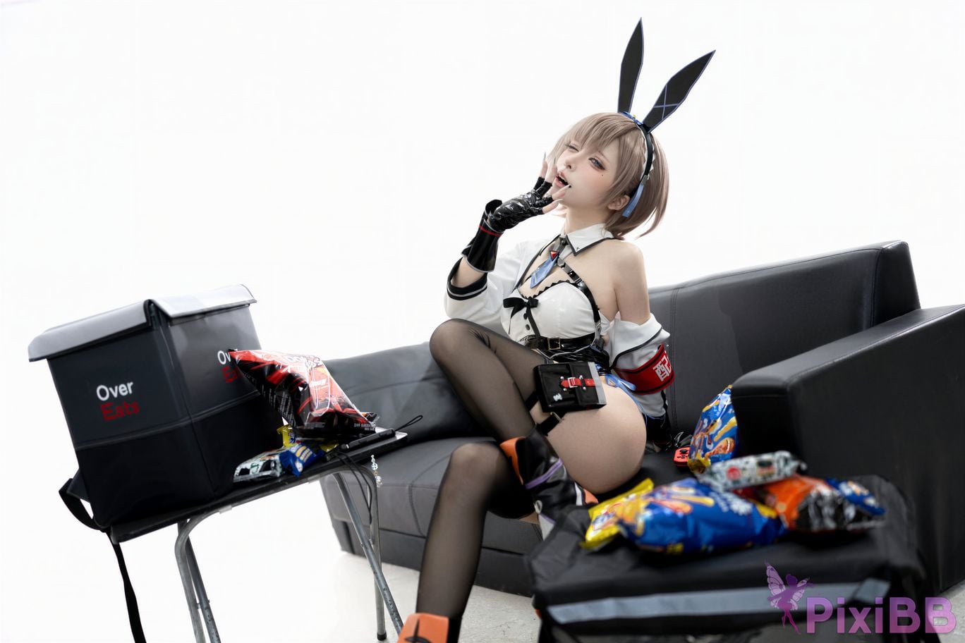 Cosplayer Zhiyue Etsu ko Takeaway Rabbit PixiBB.COM 063