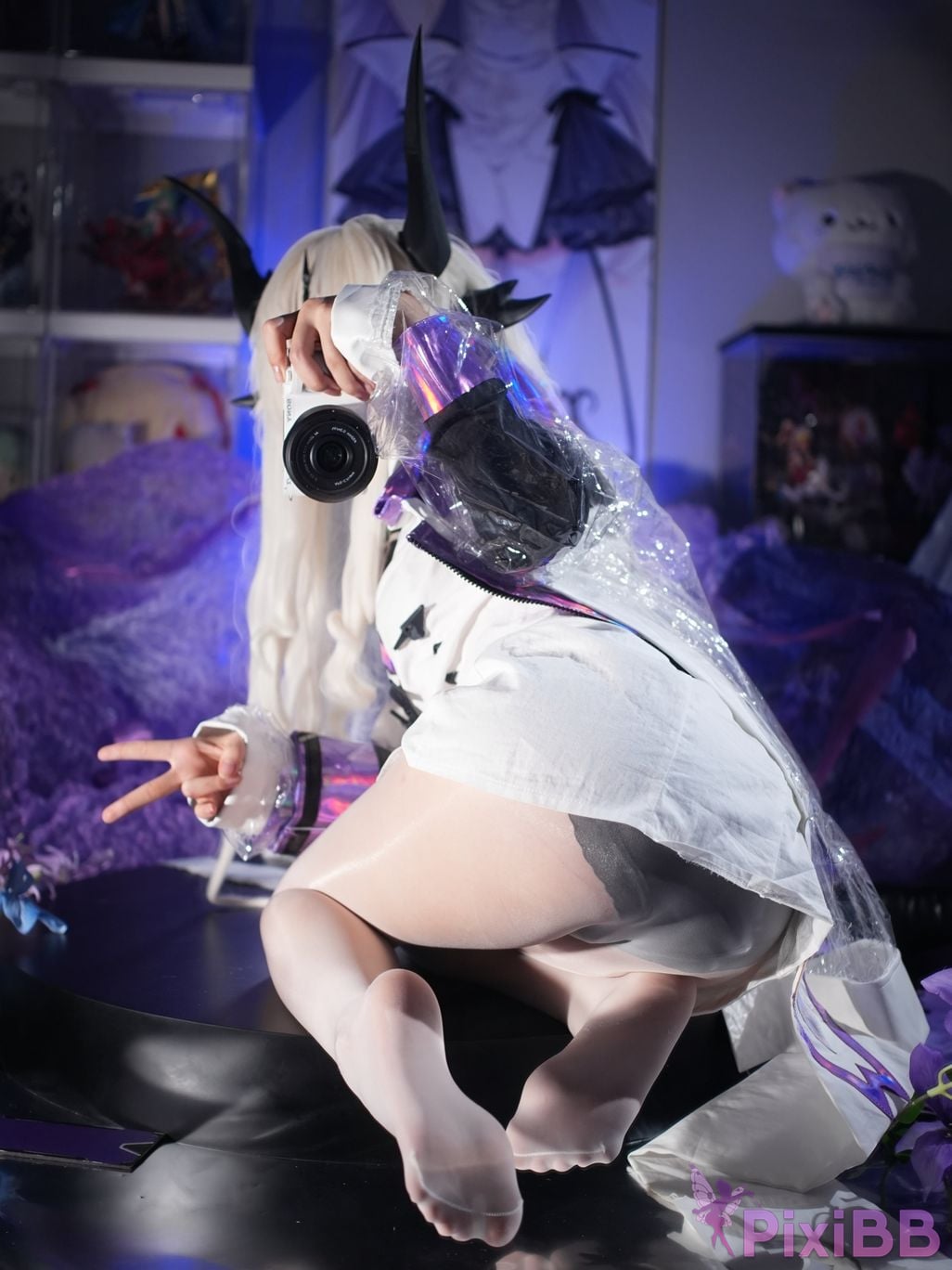 Cosplayer white oak Shirly Arknights death glow Abrana PixiBB.COM 108