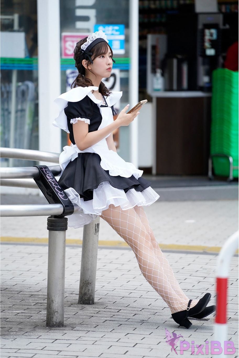 Japanese Idol Rina Saito Miss Magazines Asoviva Old and new gal showdown Shinjuku edition Yanmaga digital photo book PixiBB.COM 003