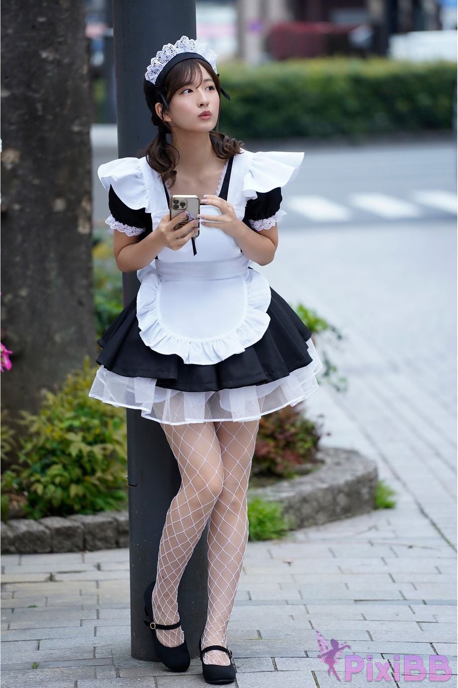 Japanese Idol Rina Saito Miss Magazines Asoviva Old and new gal showdown Shinjuku edition Yanmaga digital photo book PixiBB.COM 013