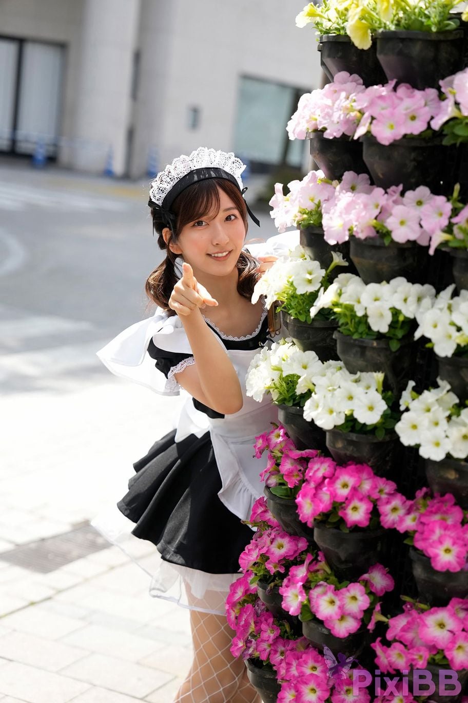 Japanese Idol Rina Saito Miss Magazines Asoviva Old and new gal showdown Shinjuku edition Yanmaga digital photo book PixiBB.COM 014
