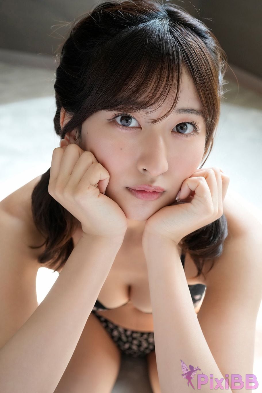 Japanese Idol Rina Saito Miss Magazines Asoviva Old and new gal showdown Shinjuku edition Yanmaga digital photo book PixiBB.COM 036