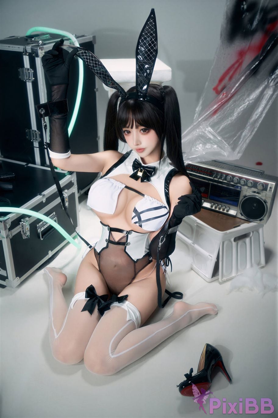 Cosplayer Expired rice noodles Nikke goddess of victory bey sparkle bunny girl PixiBB.COM 008