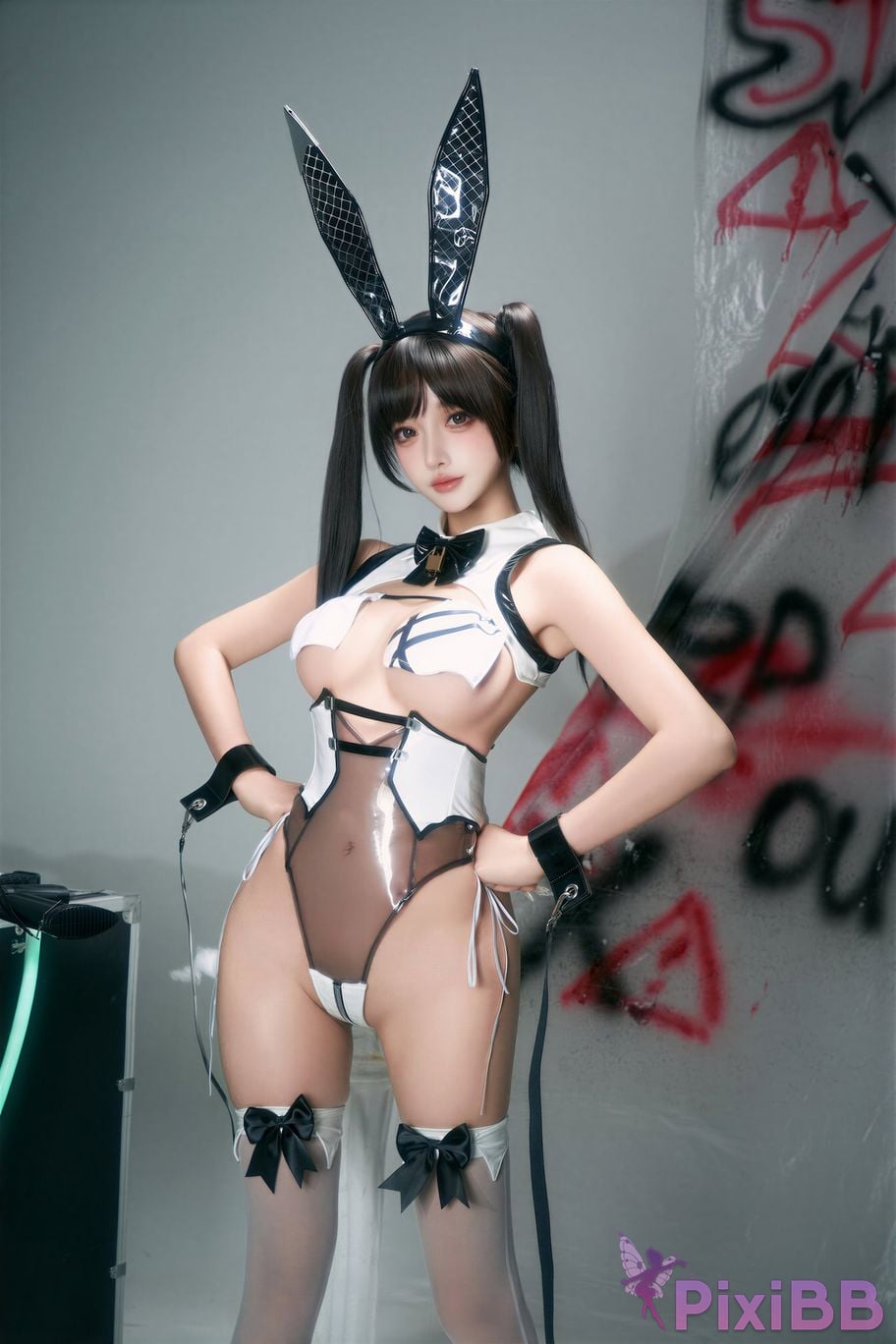 Cosplayer Expired rice noodles Nikke goddess of victory bey sparkle bunny girl PixiBB.COM 020
