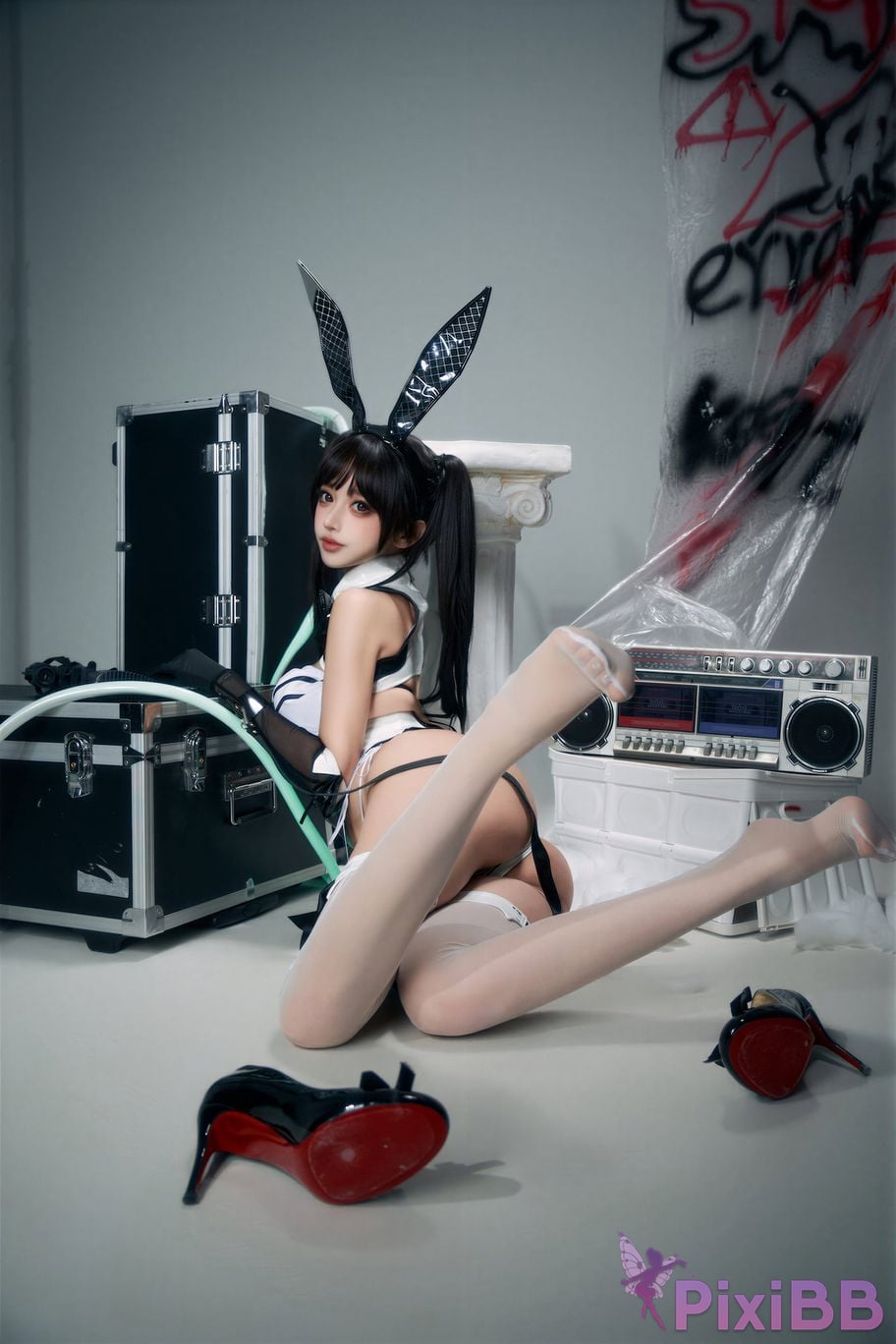 Cosplayer Expired rice noodles Nikke goddess of victory bey sparkle bunny girl PixiBB.COM 049