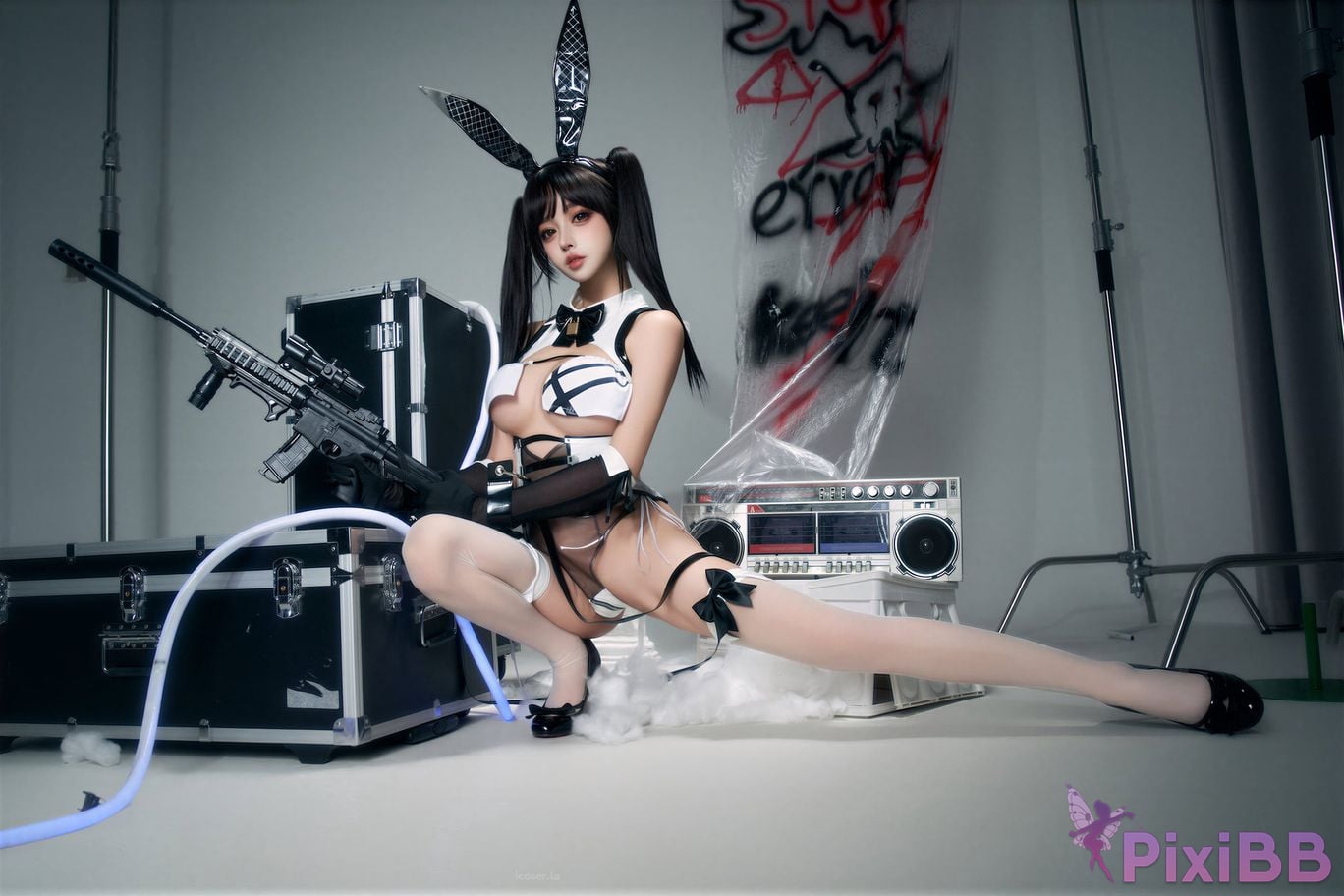 Cosplayer Expired rice noodles Nikke goddess of victory bey sparkle bunny girl PixiBB.COM 050