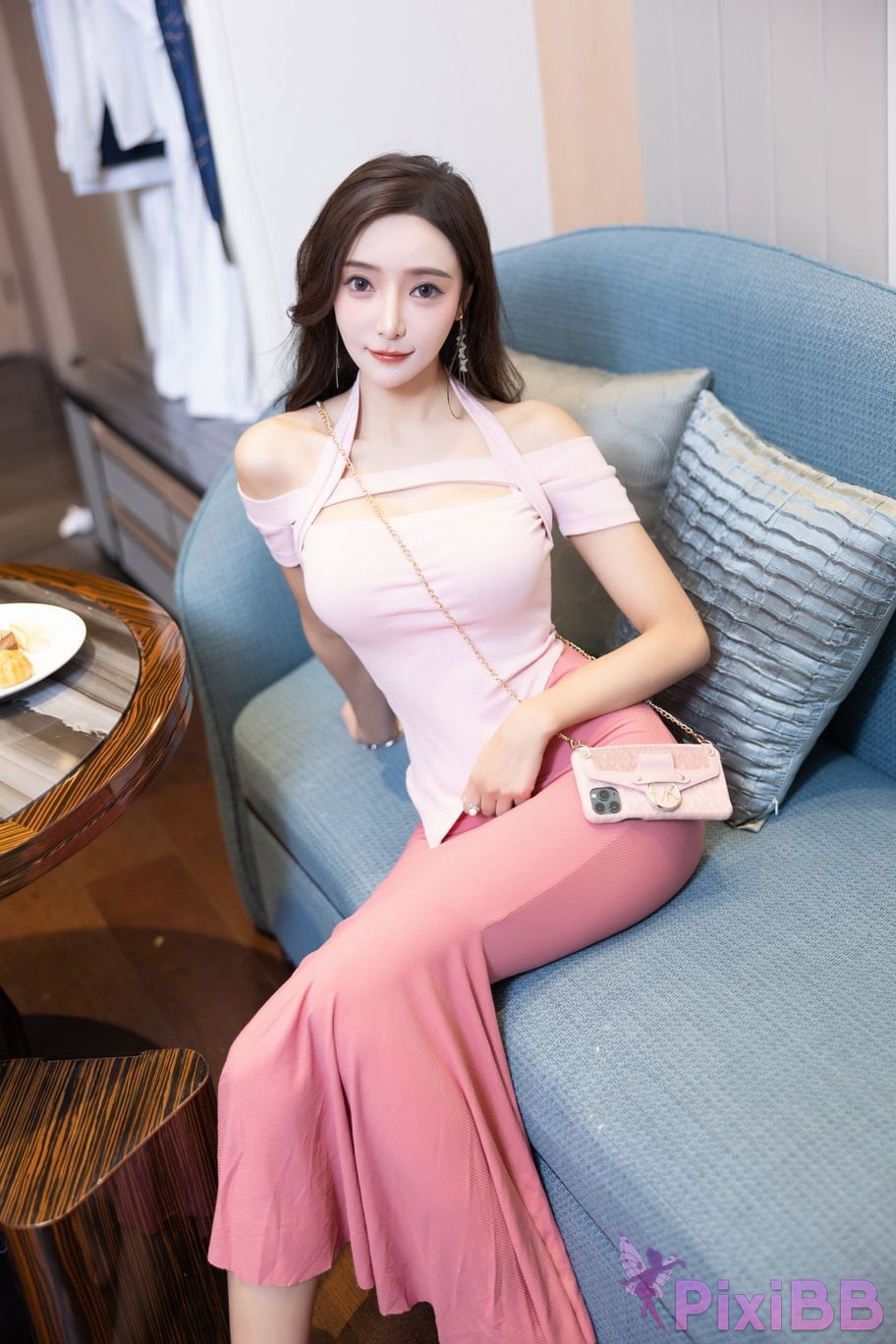 No watermark for in app purchases Wang Xinyao Yanni Pink top and skirt with baby cow PixiBB.COM 019
