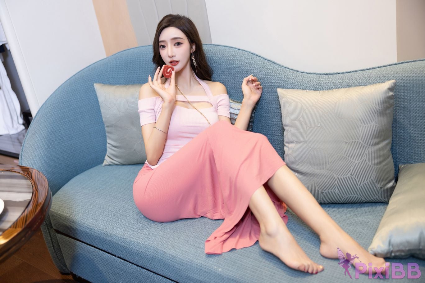 No watermark for in app purchases Wang Xinyao Yanni Pink top and skirt with baby cow PixiBB.COM 022