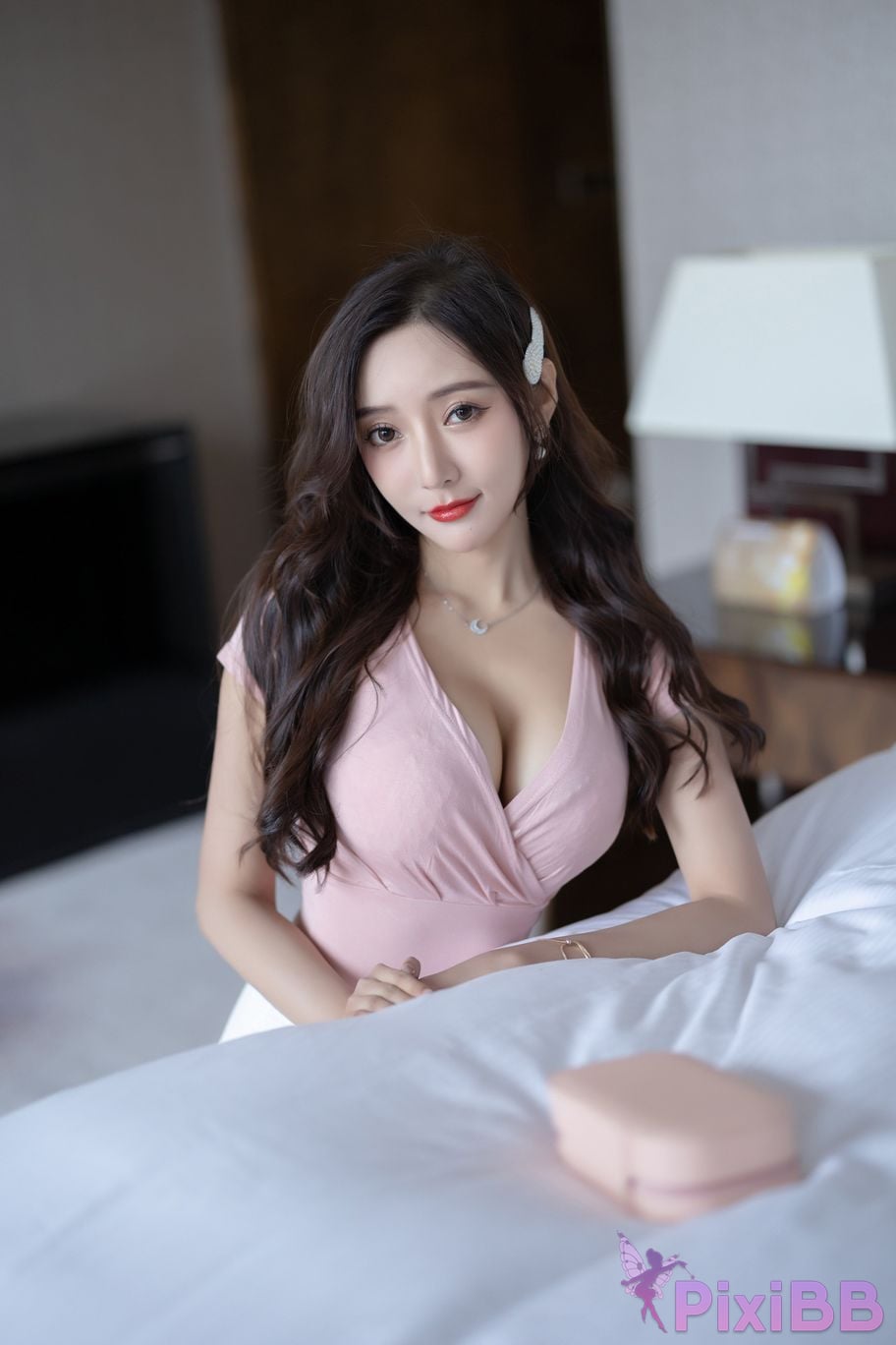 No watermark for in app purchases Wang Xinyao Yanni Pink top and white skirt PixiBB.COM 022