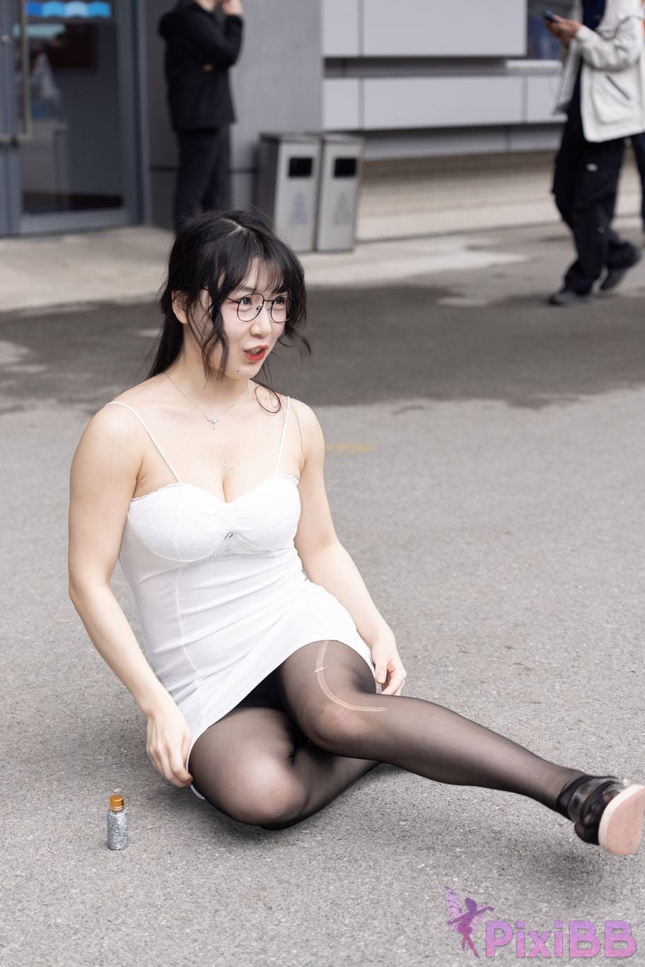 Featured Street Photography Works No.5795 Plump Ke Tang Xiao Yuan black stockings jade feet PixiBB.COM 088