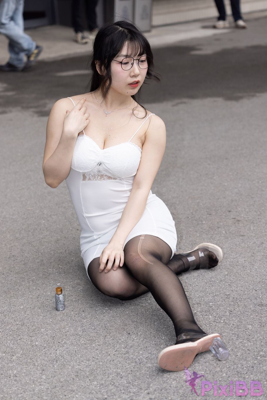 Featured Street Photography Works No.5795 Plump Ke Tang Xiao Yuan black stockings jade feet PixiBB.COM 090