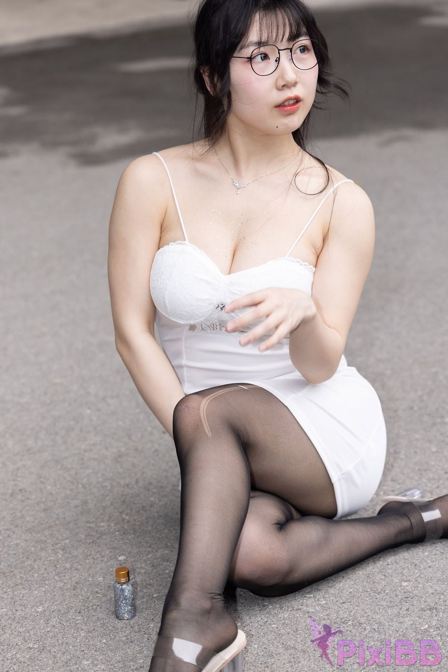 Featured Street Photography Works No.5795 Plump Ke Tang Xiao Yuan black stockings jade feet PixiBB.COM 092