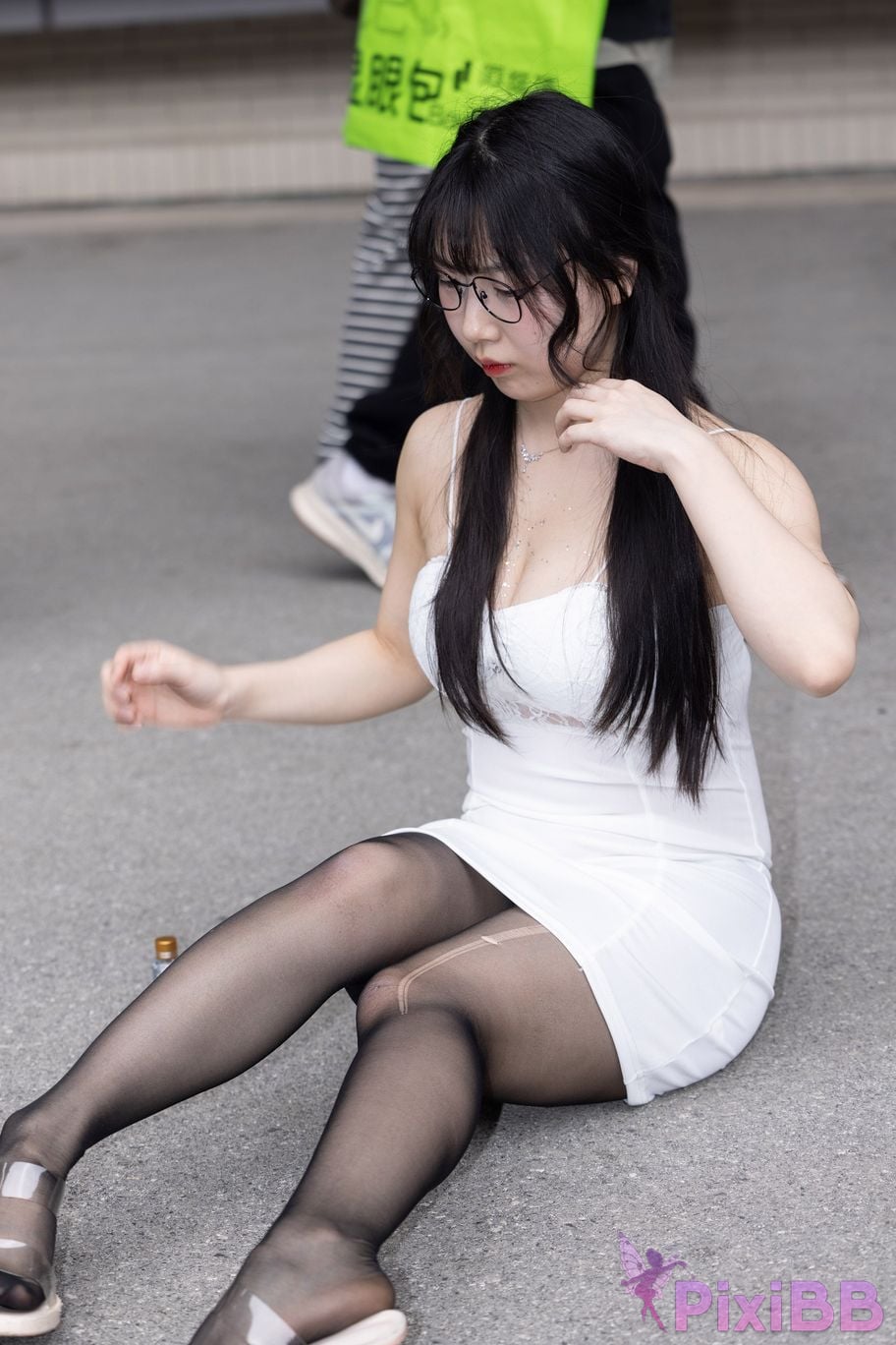 Featured Street Photography Works No.5795 Plump Ke Tang Xiao Yuan black stockings jade feet PixiBB.COM 170