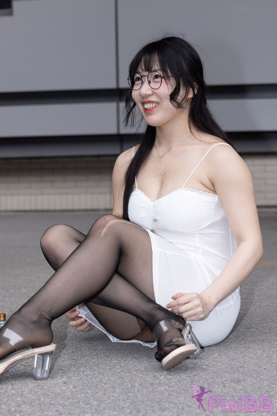Featured Street Photography Works No.5795 Plump Ke Tang Xiao Yuan black stockings jade feet PixiBB.COM 240